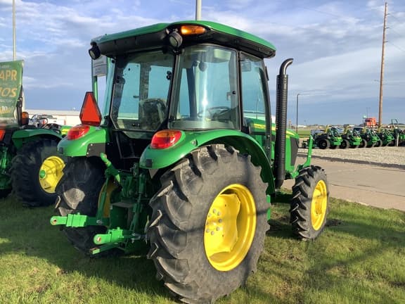 Image of John Deere 5055E equipment image 2
