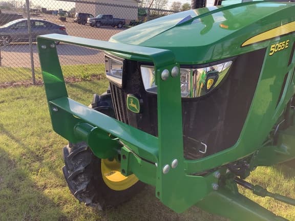 Image of John Deere 5055E equipment image 4