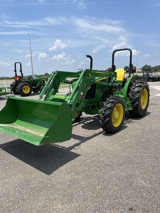 2022 John Deere 5055E Equipment Image0