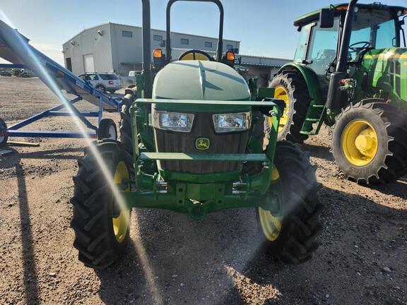 Image of John Deere 5055E equipment image 2