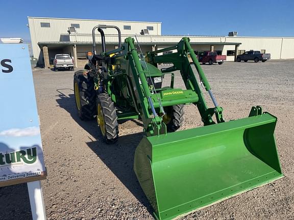 Image of John Deere 5055E equipment image 4