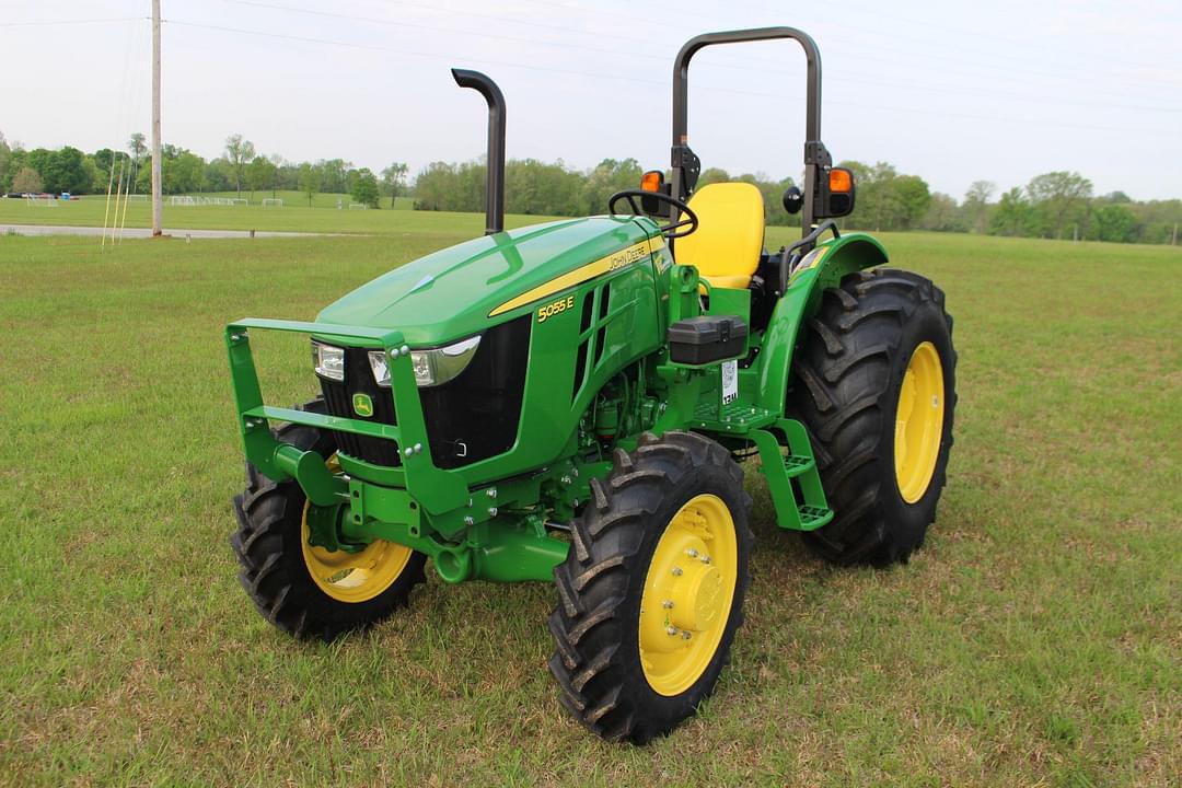 Image of John Deere 5055E Primary image