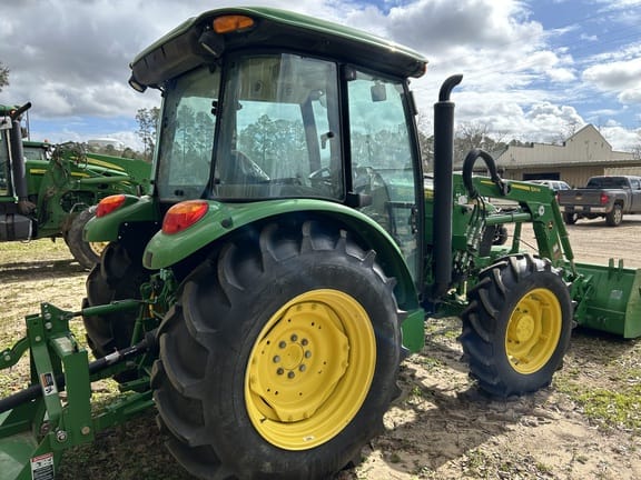 2022 John Deere 5060E Equipment Image0