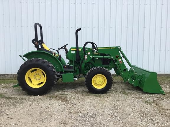 Image of John Deere 5065E equipment image 3