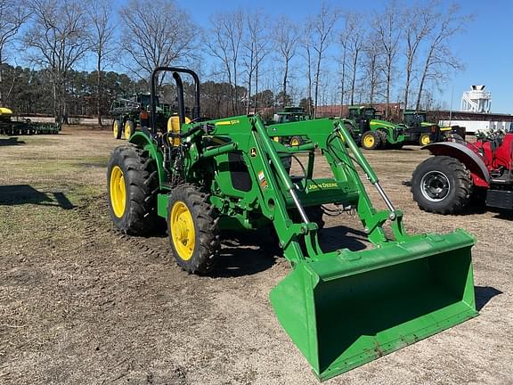 Image of John Deere 5065E equipment image 1