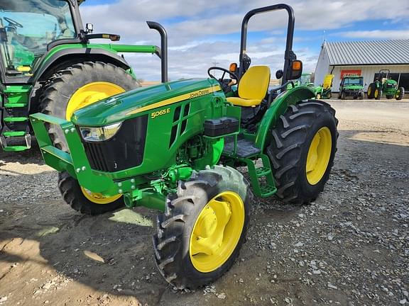 Image of John Deere 5065E Primary image