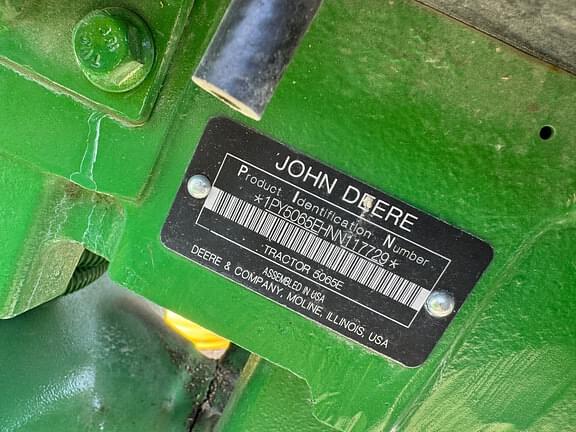 Image of John Deere 5065E equipment image 3