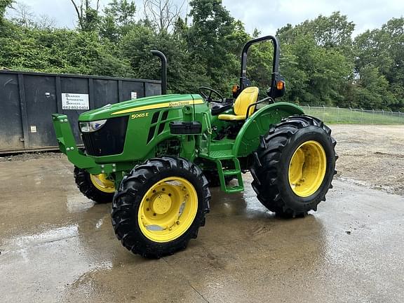 Image of John Deere 5065E equipment image 1