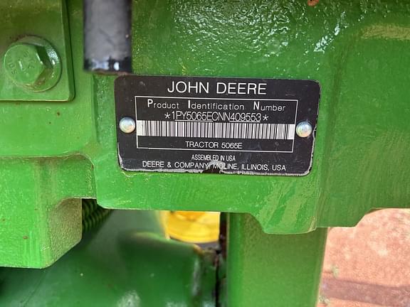 Image of John Deere 5065E equipment image 4