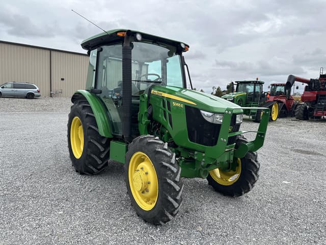 Image of John Deere 5065E equipment image 1
