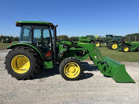 Image of John Deere 5065E equipment image 4