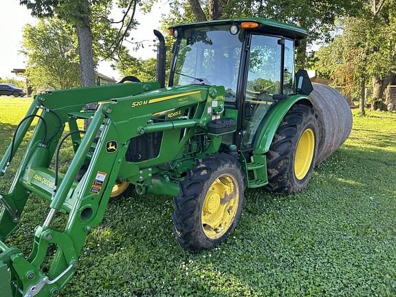 Image of John Deere 5065E equipment image 4