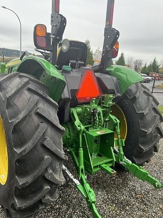 Image of John Deere 5065E equipment image 1