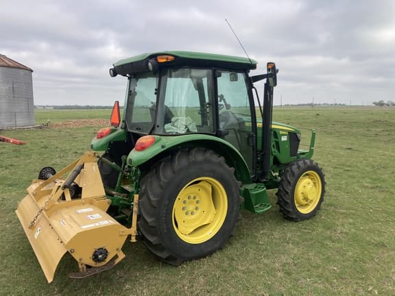 Image of John Deere 5065E equipment image 4