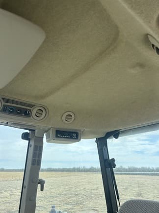 Image of John Deere 5065E equipment image 4