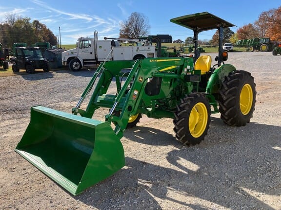 Main image John Deere 5065E