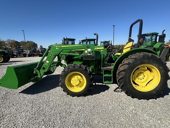 Image of John Deere 5065E equipment image 4