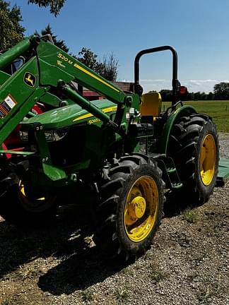 Image of John Deere 5065E equipment image 3