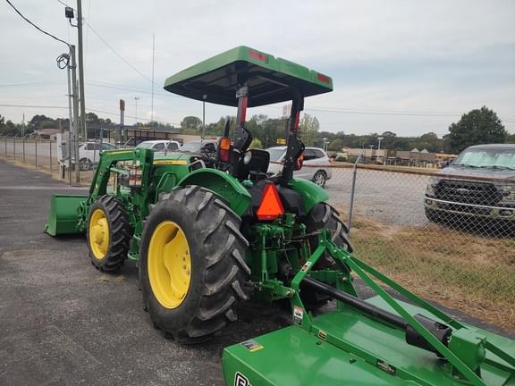 Image of John Deere 5065E equipment image 4