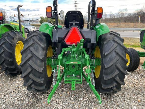 Image of John Deere 5065E equipment image 2