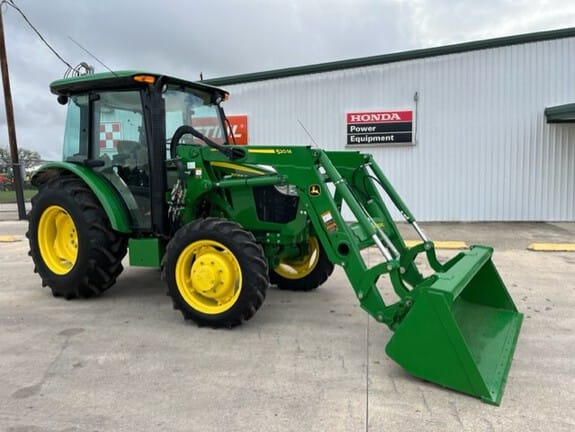 Main image John Deere 5065E
