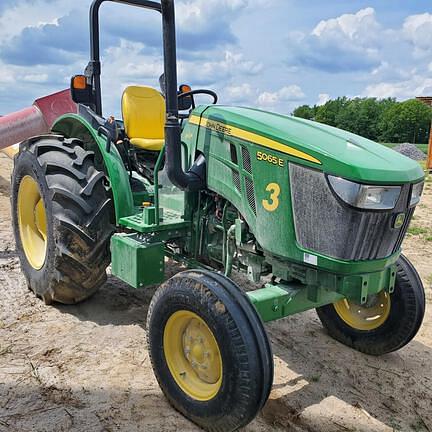 Image of John Deere 5065E Primary image