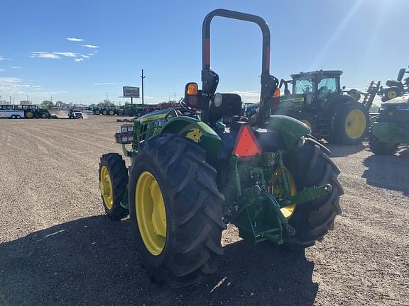 Image of John Deere 5065E equipment image 4