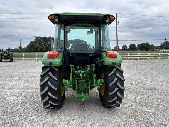 Image of John Deere 5065E equipment image 3