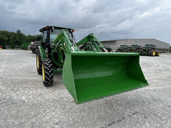 Image of John Deere 5065E equipment image 4