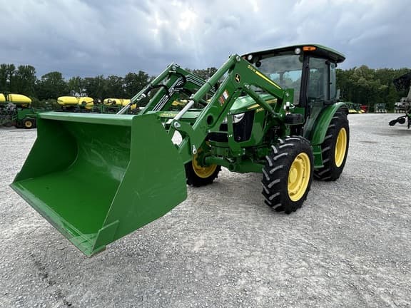 Image of John Deere 5065E equipment image 2