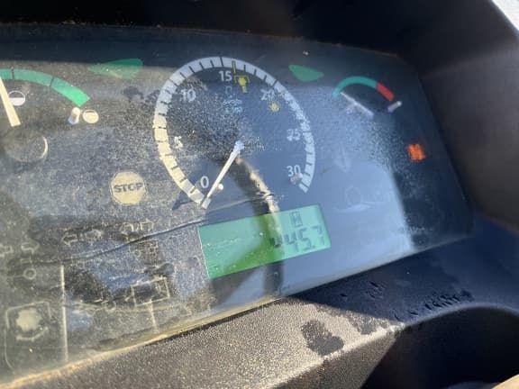 Image of John Deere 5065E equipment image 4