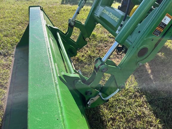 Image of John Deere 5065E equipment image 3