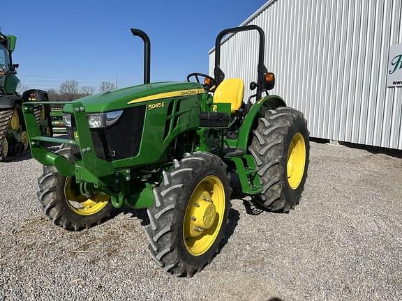 Image of John Deere 5065E Primary image