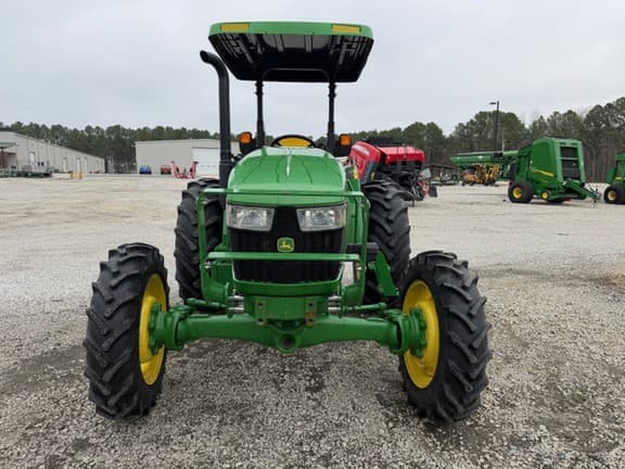 Image of John Deere 5065E equipment image 2