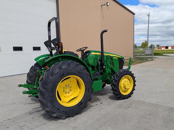 Image of John Deere 5065E equipment image 1