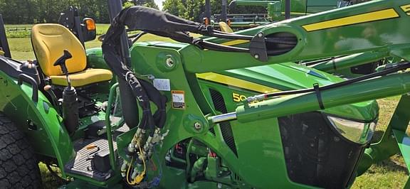 Image of John Deere 5065E equipment image 3