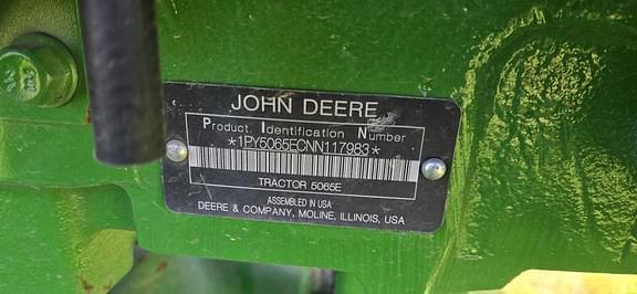 Image of John Deere 5065E equipment image 4