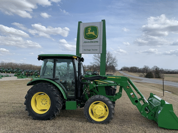Main image John Deere 5065E