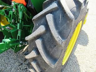 Main image John Deere 5065E 17