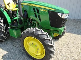 Main image John Deere 5065E 4