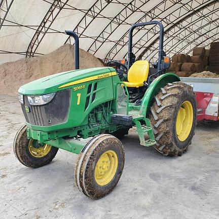 Image of John Deere 5065E equipment image 1