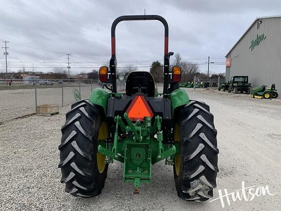 Image of John Deere 5065E equipment image 2