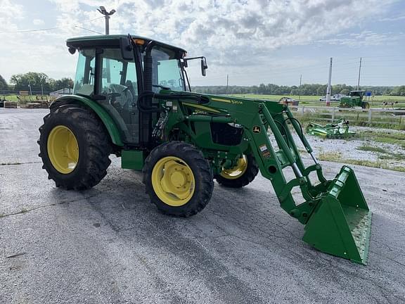 Image of John Deere 5065E equipment image 4