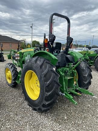 Image of John Deere 5065E equipment image 2