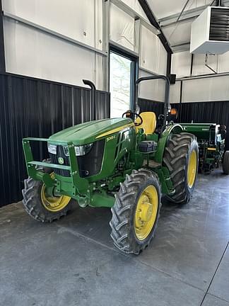 Image of John Deere 5065E equipment image 1