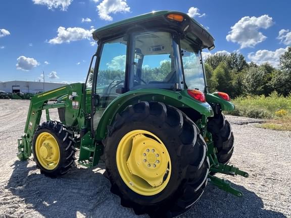 Image of John Deere 5065E equipment image 2