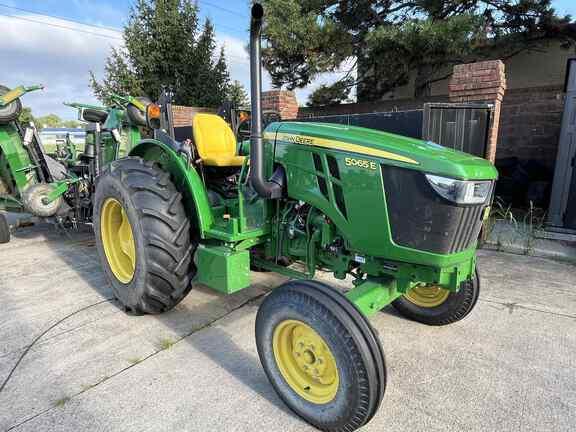 Image of John Deere 5065E Primary image