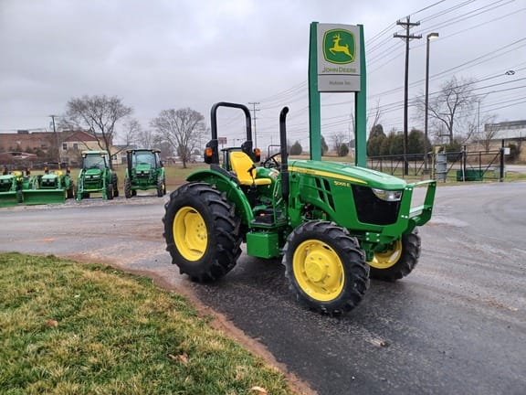 Main image John Deere 5065E