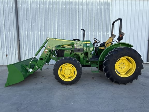 Main image John Deere 5065E