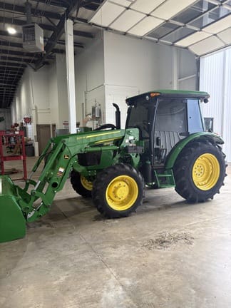 2022 John Deere 5065E Equipment Image0
